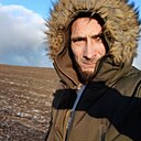 Знакомства: Максим, 32 года, Россошь