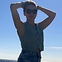 Знакомства: Кира, 40 лет, Санкт-Петербург