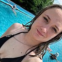 Знакомства: Ирина, 23 года, Благовещенск