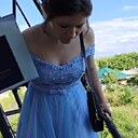 Знакомства: Юлька, 20 лет, Ессентуки