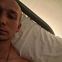 Знакомства: Максим, 22 года, Киев