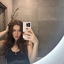 Знакомства: Алёна, 20 лет, Санкт-Петербург