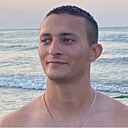 Знакомства: George, 24 года, Звенигород