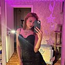 Знакомства: Виктория, 23 года, Волжский