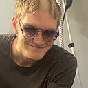 Знакомства: Максим, 20 лет, Волжский