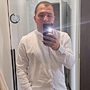 Знакомства: Гриша, 35 лет, Волжский