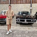 Знакомства: Максим, 21 год, Донецк