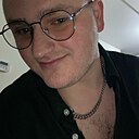 Знакомства: Roman, 24 года, Ольштын