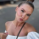 Знакомства: Лена, 29 лет, Надым