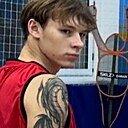 Знакомства: Женя, 18 лет, Новомосковск