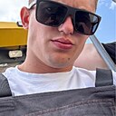 Знакомства: Денис, 25 лет, Сургут