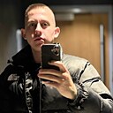 Знакомства: Дмитрий, 22 года, Азов