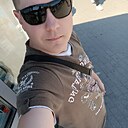 Знакомства: Евгений, 34 года, Жлобин