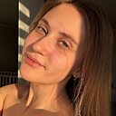 Знакомства: Надежда, 18 лет, Магнитогорск