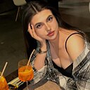 Знакомства: Полина, 25 лет, Москва