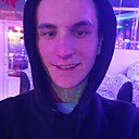 Знакомства: Даниил, 24 года, Владимир