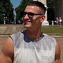 Знакомства: Максим, 33 года, Москва