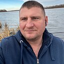 Знакомства: Максим, 38 лет, Карнауховка