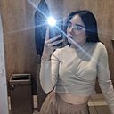 Знакомства: Анюта, 22 года, Санкт-Петербург