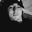 Знакомства: Albert, 25 лет, Дусти