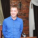 Знакомства: Макс, 35 лет, Братск