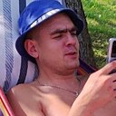 Знакомства: Александр, 34 года, Новогрудок