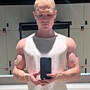 Знакомства: Федор, 25 лет, Москва