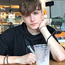 Знакомства: Максим, 20 лет, Санкт-Петербург