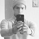 Знакомства: Макс, 19 лет, Якутск