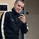 Знакомства: Роман, 25 лет, Курган