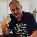 Знакомства: Robert, 47 лет, București