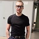 Знакомства: Mike Tikhonov, 29 лет, Волхов