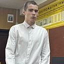 Знакомства: Максим, 18 лет, Слуцк