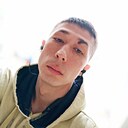 Знакомства: Роман, 36 лет, Абакан