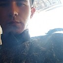 Знакомства: Евгений, 24 года, Донецк