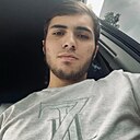 Знакомства: Максим, 24 года, Армавир