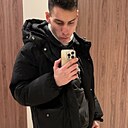 Знакомства: Олег, 23 года, Казань