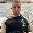 Знакомства: Макс, 21 год, Симферополь
