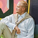 Знакомства: Максим, 33 года, Орел