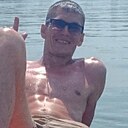 Знакомства: Валерий, 32 года, Новосибирск