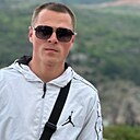 Знакомства: Денчик, 24 года, Симферополь