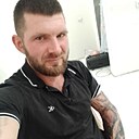 Знакомства: Андрей, 27 лет, Белово