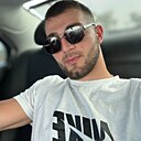 Знакомства: Толя, 27 лет, Владикавказ