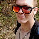 Знакомства: Павел, 24 года, Орел