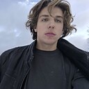 Знакомства: Виктор, 23 года, Москва