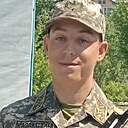 Знакомства: Олег, 24 года, Павлодар