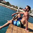 Знакомства: Андрей, 26 лет, Москва