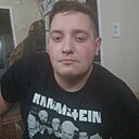 Знакомства: Антон, 21 год, Шахты