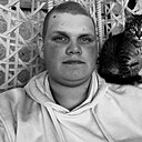 Знакомства: Максим, 22 года, Киров