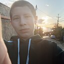 Знакомства: Лаврентий, 18 лет, Шаркан